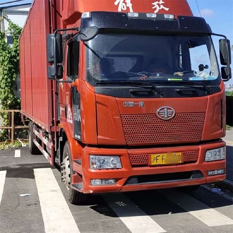 白马井镇罗平县进仓物流：专线直达的多元货运之旅
